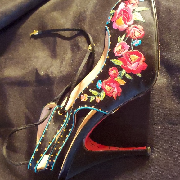 Betsey Johnson Jamison embroidered ankle tie heels - Picture 9 of 16